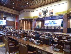 Fraksi – Fraksi DPRD Prov.Sumsel Terima Jawaban Gubernur Atas Pandangan Umum Fraksi-Fraksi Terhadap Raperda Pertanggungjawaban pelaksanaan APBD Prov. Sumsel TA 2022