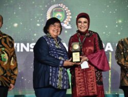 Ketua DPRD Provinsi Sumsel Terima Penghargaan Green Leadership Nirwasita Tantra Tahun 2022